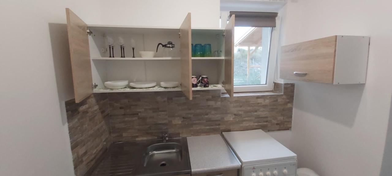 Lali Apartman Balatonudvari Extérieur photo
